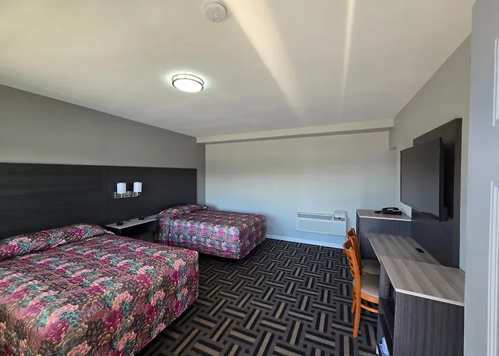 Skyline Motel