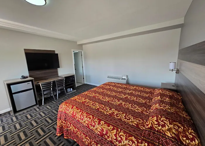 Skyline Motel 2*